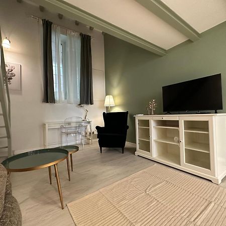 Flowers, A Cozy Suite In Milano Dış mekan fotoğraf