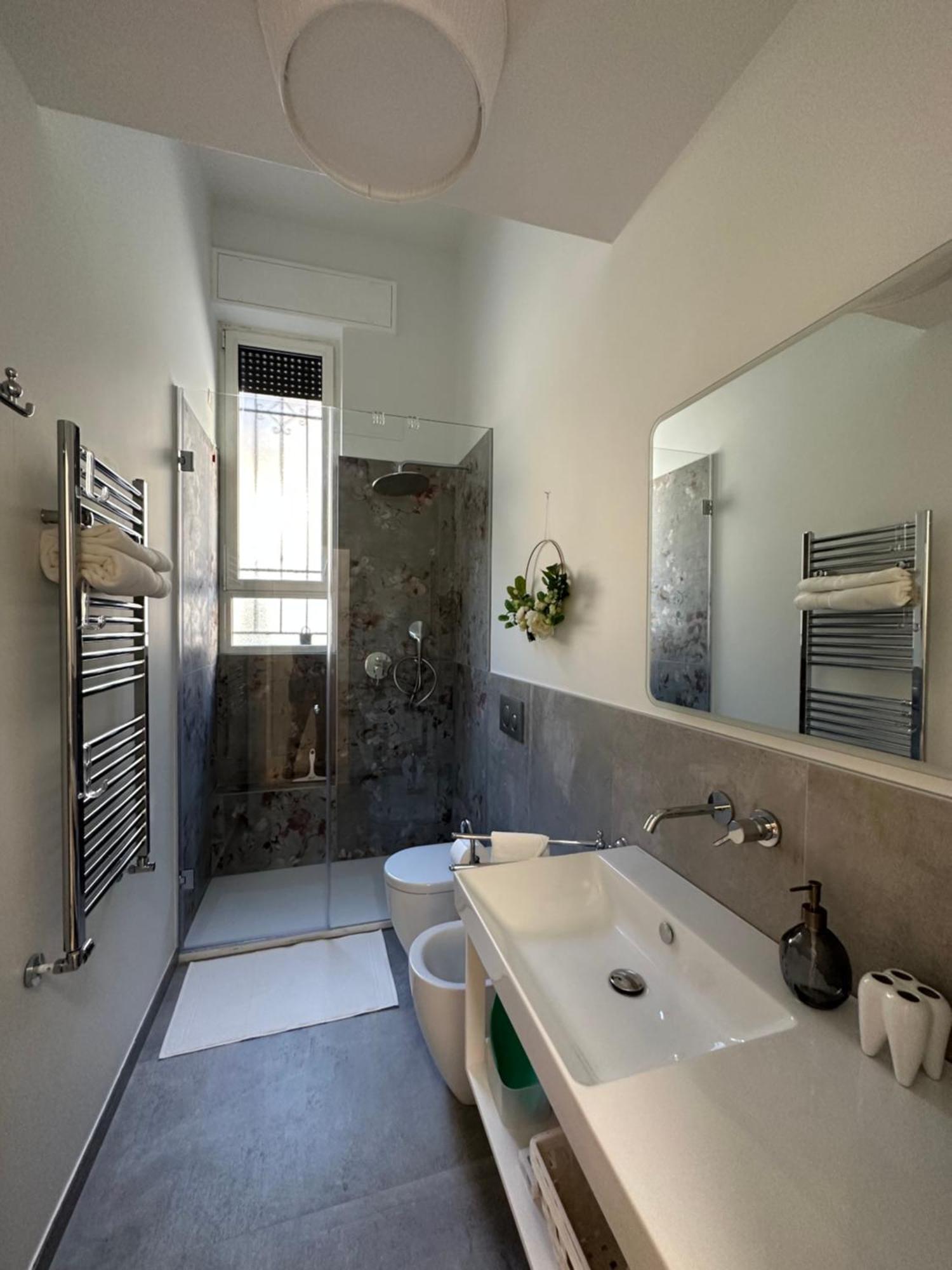 Flowers, A Cozy Suite In Milano Dış mekan fotoğraf